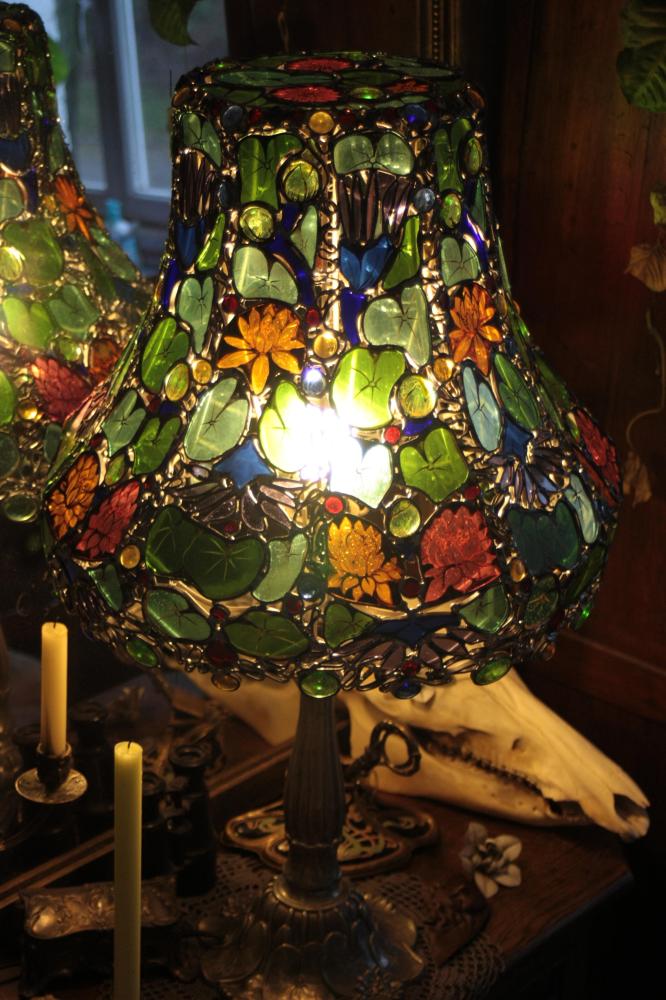 thimothée-barbeyrac-vitrail-lampe
